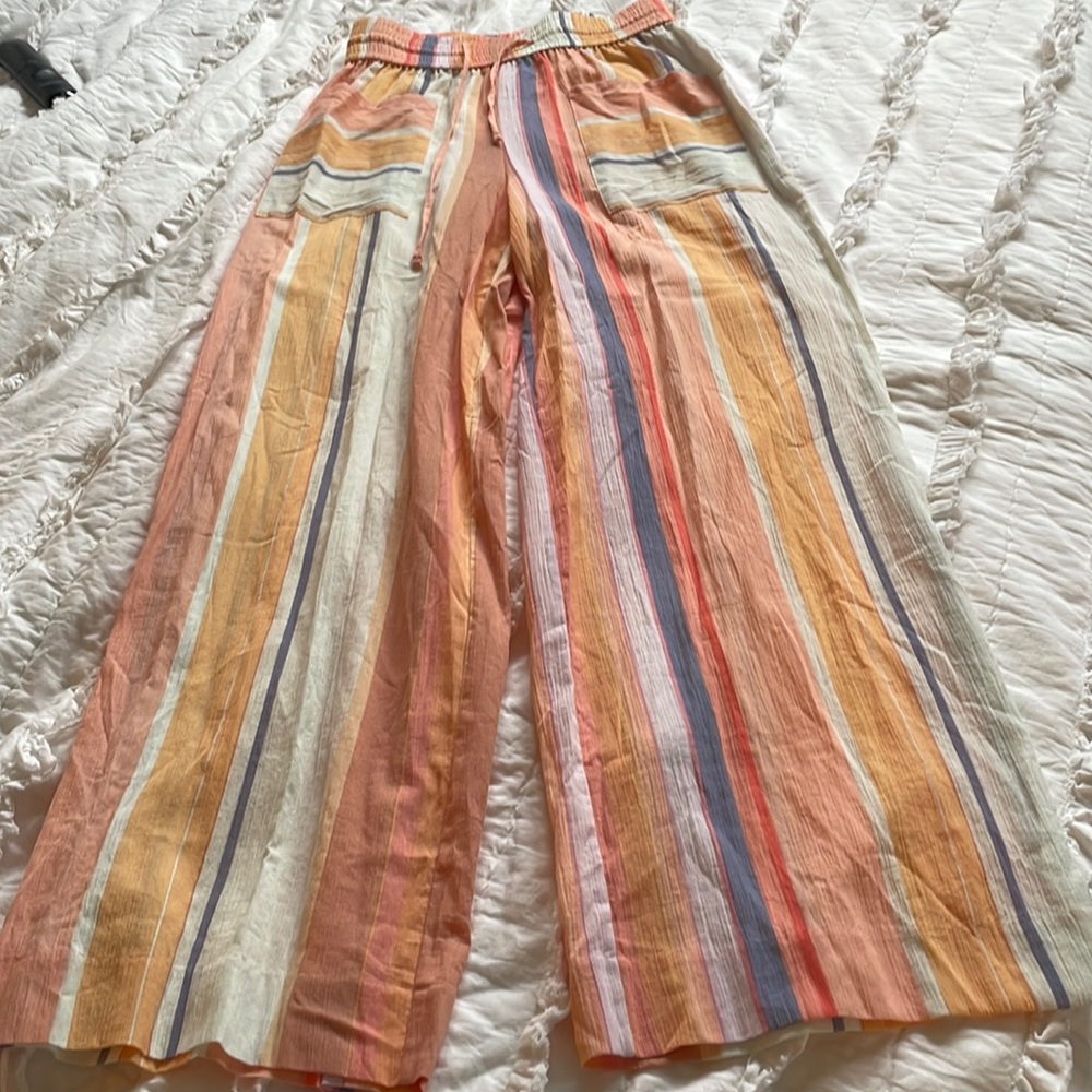 Bar111 summer pants. Bright colors  two front pockets.